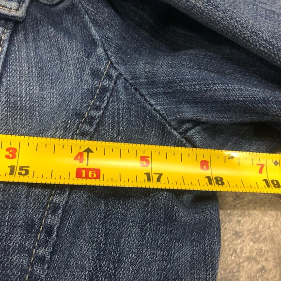 ❤️🔥Elle❤️🔥Beautiful Jean Jacket 4 Ladies❤️🔥Measurements in Pics❤️🔥 - Picture 11 of 14